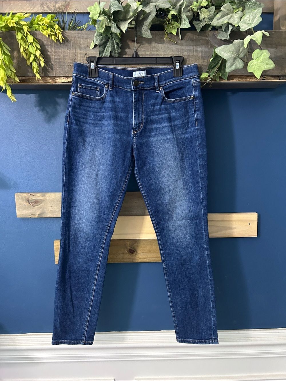 LOFT Outlet Women's Blue Skinny Ankle Jeans 8 EUC
